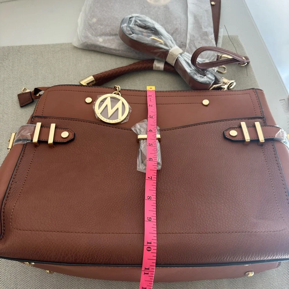 NWT MIA K. Collection Women's Leather Brown Handbag/Crossbody with Wristlet - Picture 14 of 15